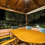 Silva, Garden & Sea View, 3 Bedroom -10 Min Drive From Center * خانيا
