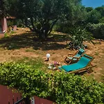 Silva, Garden & Sea View, 3 Bedroom -10 Min Drive From Center Villa *
