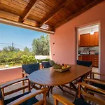 Silva, Garden & Sea View, 3 Bedroom -10 Min Drive From Center