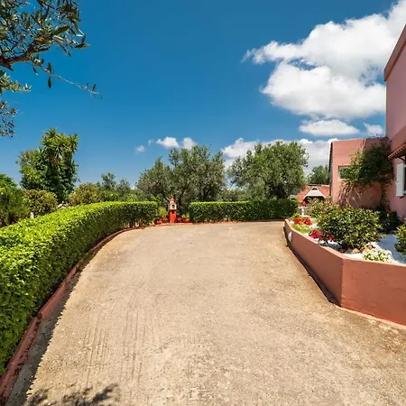 Villa Silva, Garden & Sea View, 3 Bedroom -10 Min Drive From Center