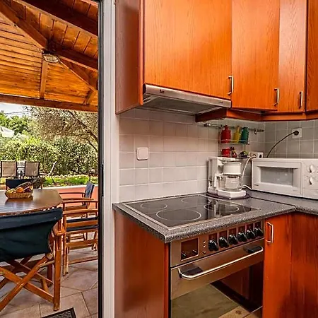 Silva, Garden & Sea View, 3 Bedroom -10 Min Drive From Center Vila