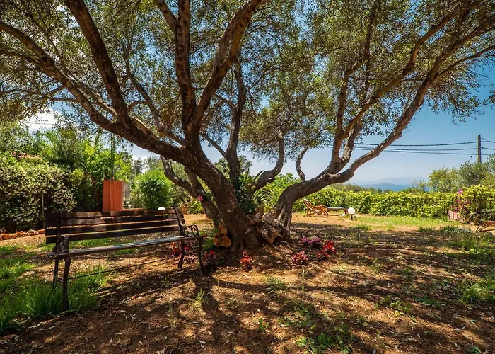 Silva, Garden & Sea View, 3 Bedroom -10 Min Drive From Center