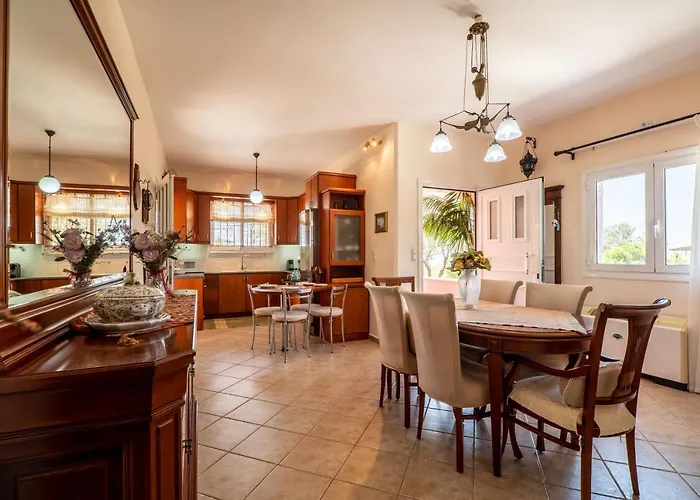 别墅 Silva, Garden & Sea View, 3 Bedroom -10 Min Drive From Center 干尼亞